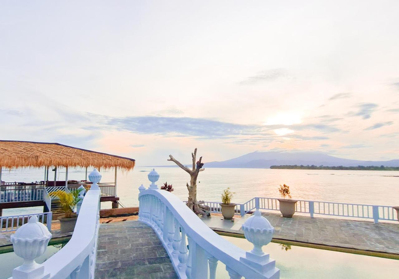 Gili Beachfront Suites Gili Trawangan Eksteriør bilde